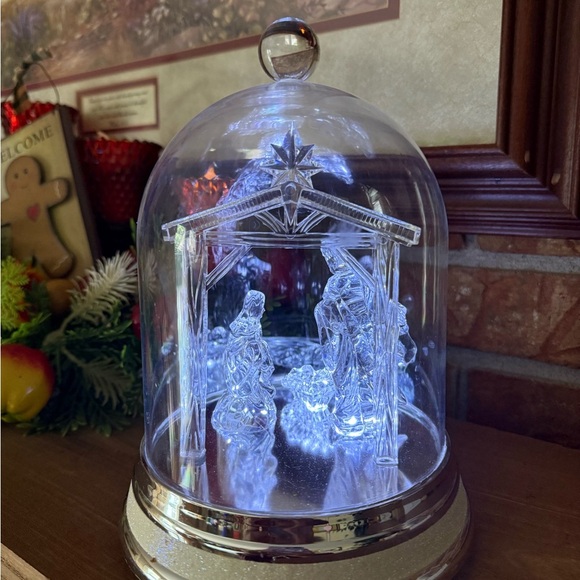 Illuminated Nativity Scene Musical Light Up Dome - Picture 7 of 8